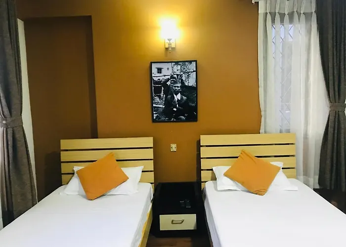 Couette-café The Majestic 3*
